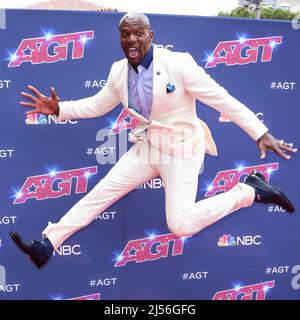 PASADENA, LOS ANGELES, CALIFORNIA, USA - APRIL 20: American actor Terry Crews arrives at NBC's 'America's Got Talent' Season 17 Kick-Off Red Carpet held at the Pasadena Civic Auditorium on April 20, 2022 in Pasadena, Los Angeles, California, United States. (Photo by Xavier Collin/Image Press Agency) Stock Photo