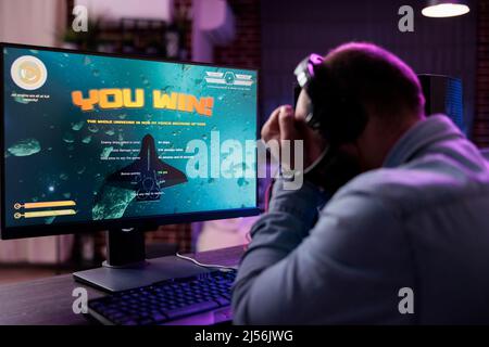 Modern player live streaming video games play on computer, having fun with  rpg tournament. Young adult playing online action shooting game with  multiple players on pc, shooter challenge Stock Photo - Alamy