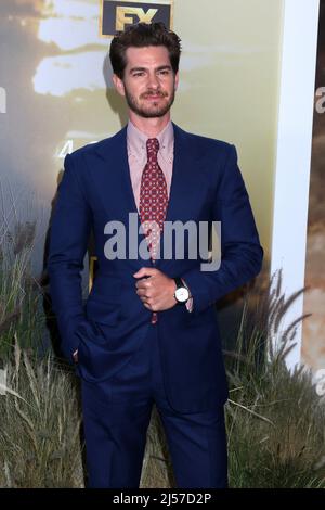 Los Angeles, CA. 20th Apr, 2022. Andrew Garfield at arrivals for UNDER THE BANNER OF HEAVEN Premiere on FX, Hollywood Athletic Club, Los Angeles, CA April 20, 2022. Credit: Priscilla Grant/Everett Collection/Alamy Live News Stock Photo