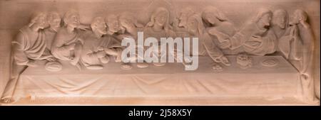 VALENCIA, SPAIN - FEBRUAR 17, 2022: The marble relief of Last supper from the altar of church Iglesia de Buen Pastor. Stock Photo