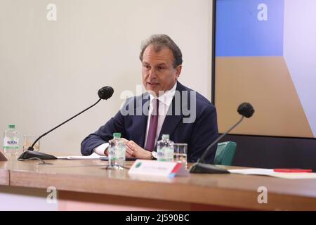 Rome, Italy. 20th Apr, 2022. At Stadio Olimpico of Rome, press conference for the 2022 edition of BNL Internazionali d'Italia of Tennis in Rome, Italy on April 20, 2022. In this picture the president of “Sport e Salute SPA Vito Cozzoli (Photo by Paolo Pizzi/Pacific Press/Sipa USA) Credit: Sipa USA/Alamy Live News Stock Photo