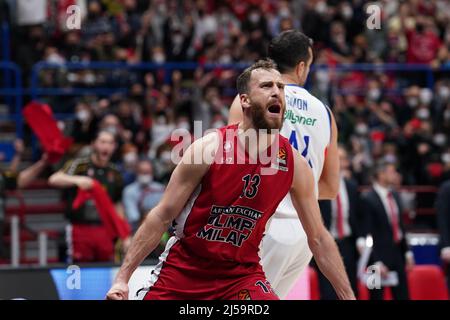 Milan, Italy. 21st Apr, 2022. Se during AX Armani Exchange Milano vs Anadolu Efes Instanbul, Basketball Euroleague Championship in Milan, Italy, April 21 2022 Credit: Independent Photo Agency/Alamy Live News Stock Photo