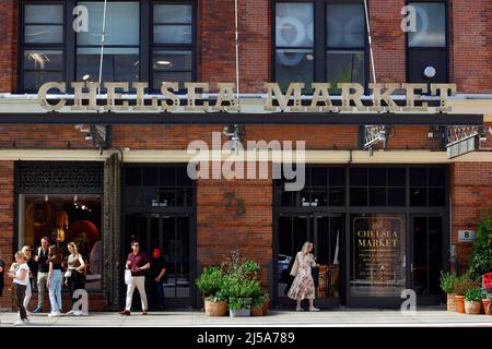 Chelsea Market, 75 Ninth Ave, New York, NYC storefront photo of a gourmet food hall and Google office space in a former Nabisco factory. Stock Photo