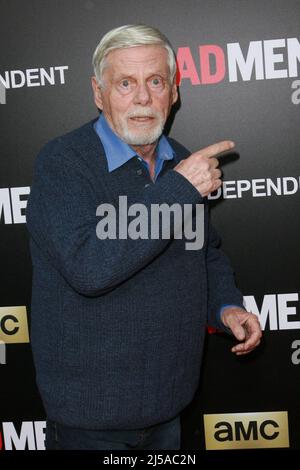 May 17, 2015, Los Angeles, California, USA: ROBERT MORSE arrives at the Live Read And Series Finale Of ''Mad Men'' held at The Theatre at Ace Hotel. (Credit Image: © TLeopold/ZUMA Wire) Stock Photo