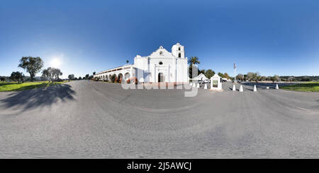 360 degree panoramic view of Mission San Luis Rey