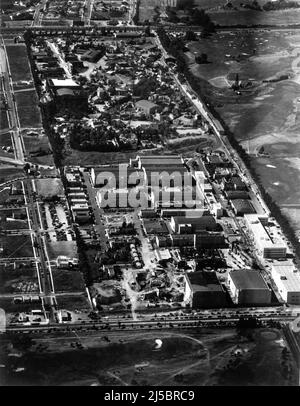 Aerial View of 20TH CENTURY FOX STUDIOS at 10201 Pico Boulevard Century City Los Angeles California circa 1938 publicity for Twentieth Century Fox Stock Photo