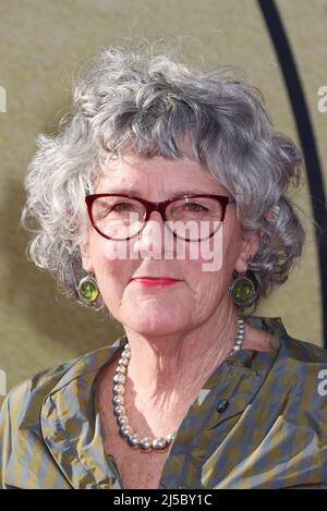 Hollywood, USA. 21st Apr, 2022. Maggie Renzi 2022/04/21 The 40th Anniversary Screening of “E.T. the Extra-Terrestrial” held at TCL Chinese Theatre in Hollywood, CA Photo by Kazuki Hirata/Hollywood News Wire Inc. Credit: Newscom/Alamy Live News