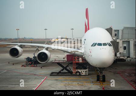 Sept. 20, 2019, Singapore, Republic of Singapore, Asia - A Qantas Airways Airbus A380-842 passenger aircraft, registration VH-OQB and named after Hudson Fysh, parks at the gate at Changi International Airport (SIN). Qantas is a member of the One World Airline alliance. [automated translation] Stock Photo