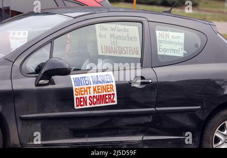 Berlin, 15.01.2022 - Autokorso demonstration of corona deniers, vaccination opponents and Verschwoerungstheoretiker in Berlin. [automated translation] Stock Photo