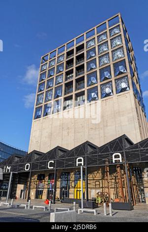 Zeitz Museum of Contemporary Art Africa / Zeitz MOCAA in the Silo District at the V&A Waterfront in Cape Town / Kaapstad, Western Cape, South Africa Stock Photo