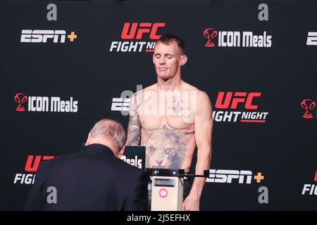 Las Vegas, USA. 22nd Apr, 2022. LAS VEGAS, NV - APRIL 22: Cameron Else steps on the scale during the UFC Fight Night 205: Lemos v Andrade: Weigh-in at UFC Apex on April 22, 2022 in Las Vegas, Nevada, United States. (Photo by Diego Ribas/PxImages) Credit: Px Images/Alamy Live News Stock Photo