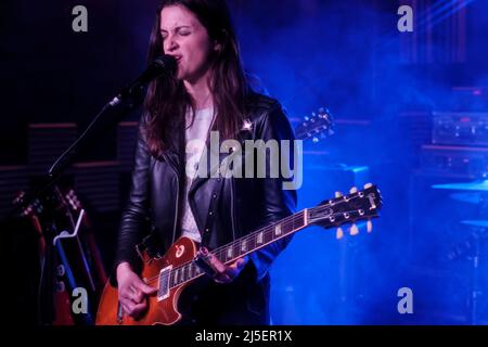 Rockville Concert Hall, Madrid, Spain. 22th Apr, 2022. Laura Cox Band, Spanish Tour. Rockville Concert Hall, Madrid, Spain. Credit: EnriquePSans / Alamy Live News Stock Photo