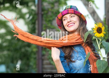 Premium Photo  Young fashion beauty woman strolling in capri