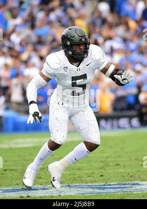 (FILE PHOTOS).former Oregon Ducks defensive end (5) Kayvon Thibodeaux is projected to go in the Top 5 in the 2022 NFL Draft, here he is pictured on October 23, 2021 versus the UCLA Bruins, the NFL Draft will be held in Las Vegas, Nevada on April 28, 2022.( Stock Photo