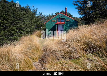 Kea Hut, owned by Nelson Ski Club, on Paddys Track, Mount Robert, Nelson Lakes National Park, South Island, New Zealand Stock Photo