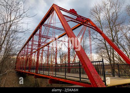 Charlotte Highway Bridge in Historic Bridge Park in Calhoun County, Michigan, USA Stock Photo