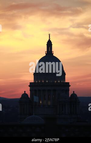 Sunset over the Rohde Island State House Stock Photo