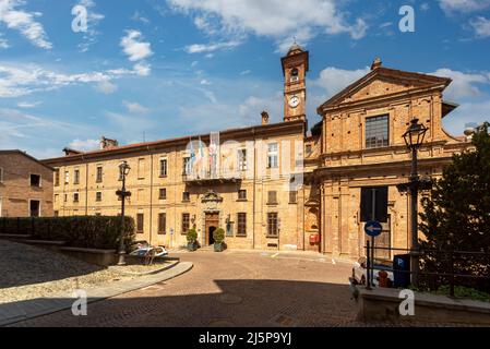 Saluzzo, Cuneo, Italy - april 15, 2022: the town hall in Via Macallè Stock Photo