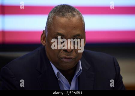 Kyiv, Ukraine. 24th Apr, 2022. U.S. Secretary of Defense Lloyd Austin during a face-to-face meeting with Ukrainian President Volodymyr Zelenskyy, April 24, 2022 in Kyiv, Ukraine. Austin and Blinken are the highest ranking U.S. officials to visit Kyiv since the Russian invasion. Credit: Ukraine Presidency/Ukraine Presidency/Alamy Live News Stock Photo