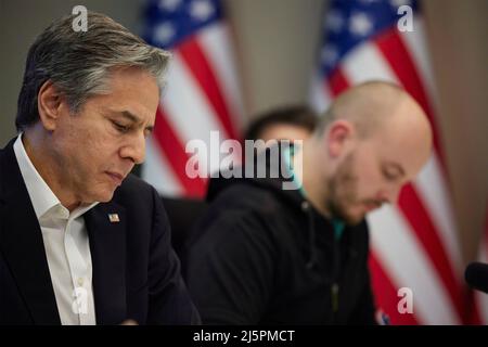 Kyiv, Ukraine. 24th Apr, 2022. U.S. Secretary of State Tony Blinken during a face-to-face meeting with Ukrainian President Volodymyr Zelenskyy, April 24, 2022 in Kyiv, Ukraine. Austin and Blinken are the highest ranking U.S. officials to visit Kyiv since the Russian invasion. Credit: Ukraine Presidency/Ukraine Presidency/Alamy Live News Stock Photo