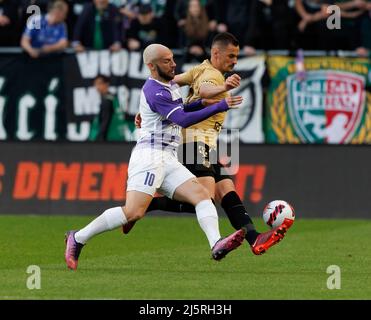 BUDAPEST, HUNGARY - APRIL 24: Anderson Esiti of Ferencvarosi