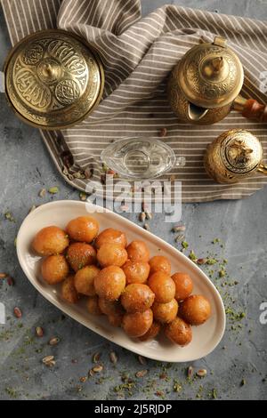 Vagina malika fotosurati Kecha fotosuratidagi ayol