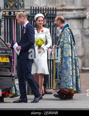 London, England, UK. 25th Apr, 2022. Prince WILLIAM and Duchess of Cambridge CATHERINE are seen leaving ANZAC Day Thanksgiving Service at Westminster Abbey. (Credit Image: © Tayfun Salci/ZUMA Press Wire) Stock Photo