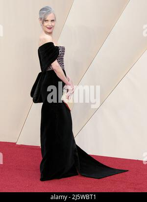 Apr 25, 2022 - London, England, UK - Elizabeth McGovern attending Downton Abbey: A New Era World Film Premiere, Cineworld Leicester Square Stock Photo