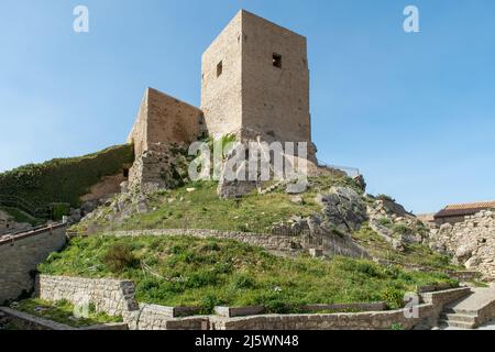 castello medievale - Paese di Montalbano Elicona, provincia di Messina, borgo dei borghi 2015, splendido borgo medievale molto caratteristico Stock Photo
