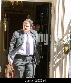 London, UK. 26th Apr, 2022. Kit Malthouse, leaves a cabinet meeting at 10 Downing Street London. Credit: Ian Davidson/Alamy Live News Stock Photo