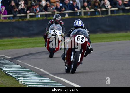 Michael Russell, Norton Manx Atlas, Hailwood Trophy for two stroke 250cc and 350cc bikes, featuring the Sheene Trophy for Formula 750 bikes, Grand Pri Stock Photo