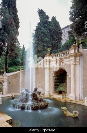 Tivoli, Villa d'Este, Renaissancegarten, Drachenbrunnen (Fountain of the Dragon) Stock Photo