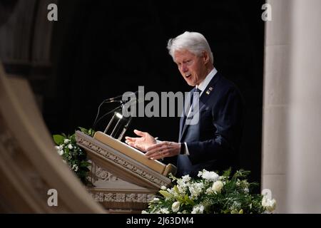 Washington, United States. 27th Apr, 2022. Former President Bill Clinton speaks at the funeral of former Secretary of State Madeleine Albright at the National Cathedral in Washington, DC on Wednesday, April 27, 2022. Photo by Yuri Gripas/UPI Credit: UPI/Alamy Live News Stock Photo