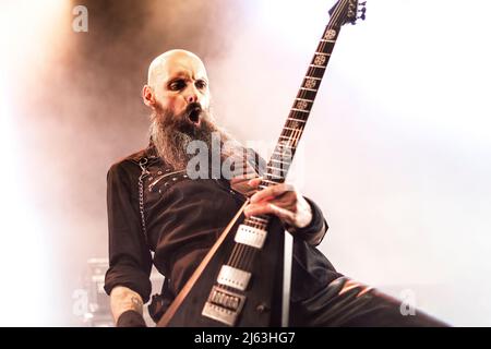 Oslo, Norway. 15th, April 2022. The British heavy metal band Venom performs a live concert during the Norwegian metal festival Inferno Metal Festival 2022 in Oslo. Here guitarist Stuart Dixon, also known as Rage, is seen live on stage. (Photo credit: Gonzales Photo - Terje Dokken). Stock Photo