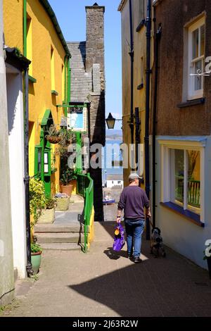 Quay Hill, Tenby, Pembrokeshire, Wales UK Stock Photo