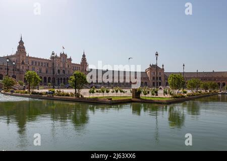 The Plaza de España, an architectural ensemble set in the Maria Luisa Park in the city of Seville, Spain. Stock Photo