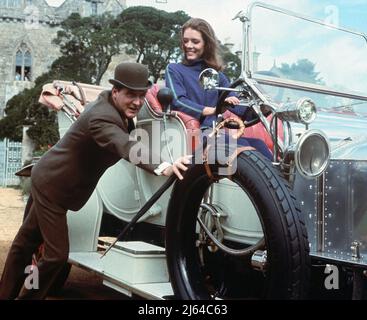 MACNEE,RIGG, THE AVENGERS, 1965 Stock Photo