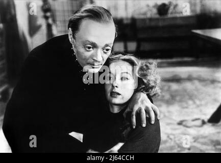 LORRE,KEYES, THE FACE BEHIND THE MASK, 1941 Stock Photo