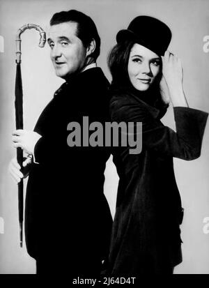 PATRICK MACNEE, DIANA RIGG, THE AVENGERS, 1965 Stock Photo