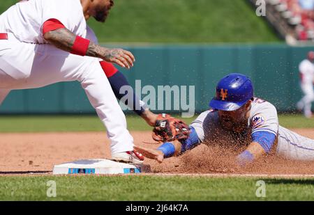 Washington, United States Of America. 03rd Sep, 2019. New York Mets  shortstop Luis Guillorme (13) and third baseman Todd Frazier (21) converse  in the dugout prior to the game against the Washington