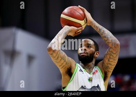 Tokyo, Japan. 27th Apr, 2022. Sebastian Saiz (Alvark) Basketball : 2021-22  B.LEAGUE B1 game between Alvark Tokyo - Levanga Hokkaido at Arena Tachikawa  Tachihi in Tokyo, Japan . Credit: Naoki Nishimura/AFLO SPORT/Alamy