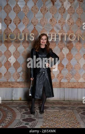 Isabelle Huppert 59Th Biennale Of Venice - International Art Exposition Louis  Vuitton Gala Dinner Ca' d'Oro Backdrop Venice, Italy 21st April 2022 (Photo  by SGP/Sipa USA)Italia id 127288 016 Not Exclusive Stock