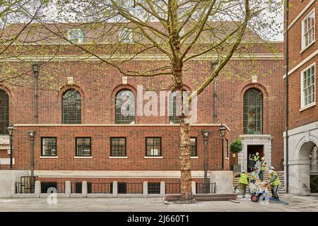 Builders working at the Inner Temple Hall, London, England. Stock Photo