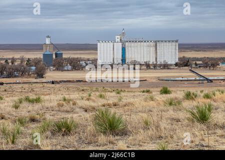 Kendall, Kansas - Grain elevators in southwestern Kansas. Stock Photo