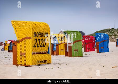 Impressionen von der Insel Borkum - Strandkörbe am Südstrand Stock Photo