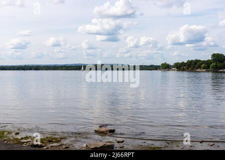 Panoramic view of Ottawa River and Britannia beach with sailing boats in summer Stock Photo