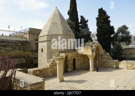 Mausoleum of Seyid Yahya Bakuvi, Keygubad Mosque, Palace of the Shirvanshahs, Icheri Sheher, Baku, İçərişəhər, Absheron Peninsula, Azerbaijan, Stock Photo