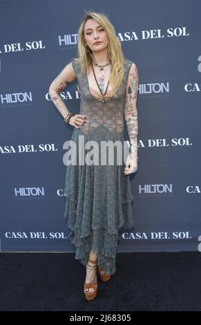 California, USA. 28th Apr, 2022. Paris Jackson arriving to Goddess group art show hosted by Casa Del Sol and the Hilton Family in Bel Air, CA on April 28, 2022 © OConnor / AFF-USA.com Credit: AFF/Alamy Live News Stock Photo