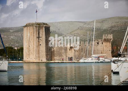 Trogir in Croatia central Adriatic coast, old town with Kamerlengo Castle Stock Photo