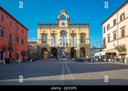 Town Hall and Travertine fountain sculpted by Filippo Brigioni in 1727, Nepi, Viterbo, Lazio, Italy Stock Photo